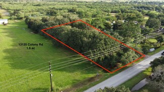 13135 Colony Rd, Needville, TX 77461