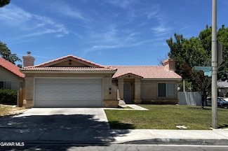 44129 Amherst Ln, Lancaster, CA 93536