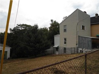 3121 Oxfield St, Pittsburgh, PA 15212