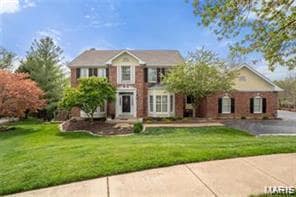 12816 Pelham Estates Dr, Saint Louis, MO 63131
