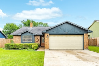 235 Corkwood St, Lake Jackson, TX 77566