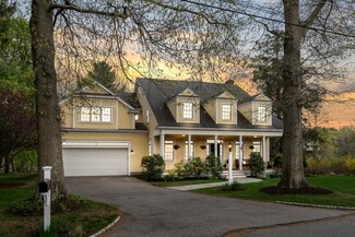 11 Cox Rd, Winchester, MA 01890
