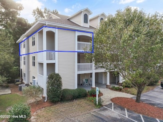 3350 Club Villas Dr Unit 2105, Southport, NC 28461