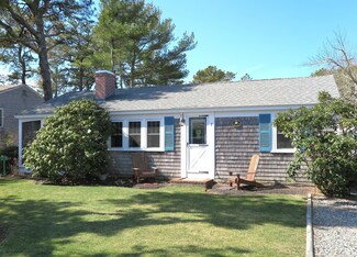 7 Beach Plum Ln, Dennis Port, MA 02639