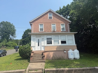 384 Park St, Bristol, CT 06010