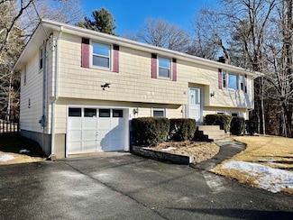 65 Nutting Rd, Westford, MA 01886