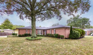 14326 Lake Tahoe Dr, Chesterfield, MO 63017
