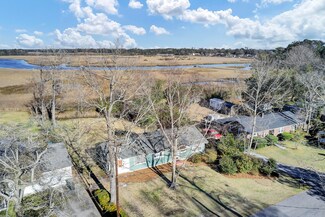 1023 Riverview Dr, Hanahan, SC 29410