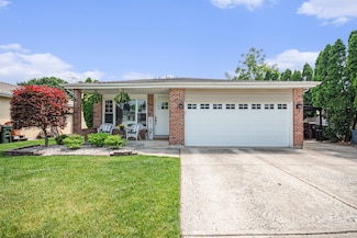 6621 Victoria Dr, Oak Forest, IL 60452