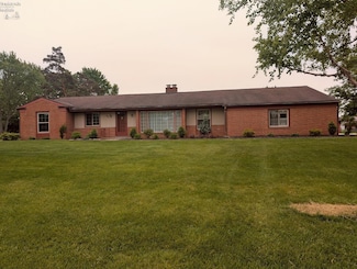 99 Harvest Ln, Tiffin, OH 44883