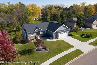 805 Greenwich Dr, Grand Ledge, MI 48837