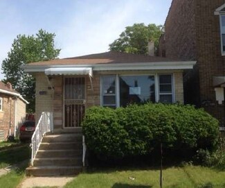4320 W Walton St, Chicago, IL 60651
