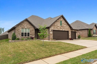 11007 Thorne Dr NW, Madison, AL 35757