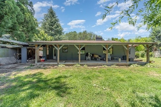 107 Skyuka Rd, Statesville, NC 28677