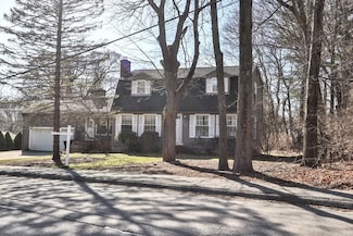 105 E Dudley St, Marlborough, MA 01752