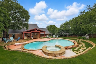 1457 Woodlawn Ct, Keller, TX 76262