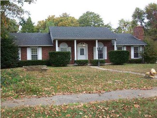309 E Spring St, Patoka, IN 47666