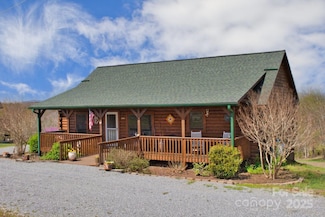 956 Hearthstone Dr, Union Mills, NC 28167