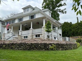 300 S Maple Ave, Glen Rock, NJ 07452