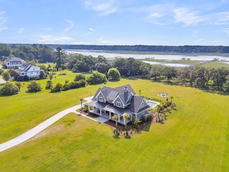 2621 Anchor Watch Dr, Wadmalaw Island, SC 29487