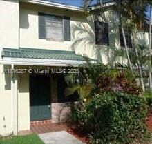 586 Westree Ln, Plantation, FL 33324
