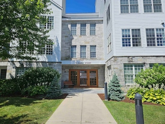 70 Maple St Unit 108, Middlebury, VT 05753