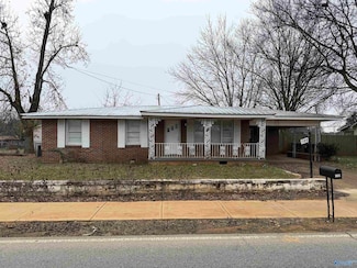 1109 N Jefferson St, Athens, AL 35611