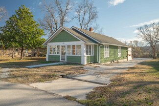 213 Mill Rd, Anderson, MO 64831