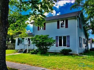 315 W Ottawa St, Oak Harbor, OH 43449