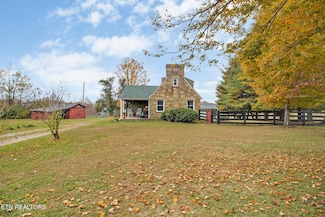 866 Open Range Rd, Crossville, TN 38555