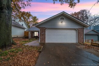 2010 Charlestown Cir, Claremore, OK 74017