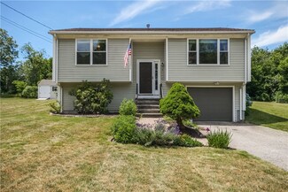 9 Rockcrest Ln, Johnston, RI 02919
