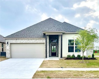 4652 E Ridge Rd, Lake Charles, LA 70607