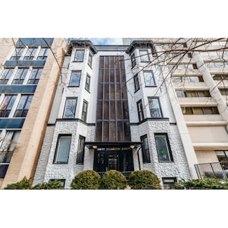 1421 N Dearborn St Unit 404, Chicago, IL 60610