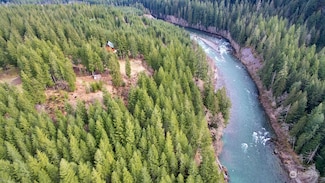 3 Lahar Ln, Cougar, WA 98616