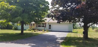 22496 Wayside Dr, Watertown, NY 13601