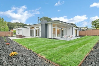 642 Appleberry Dr, San Rafael, CA 94903