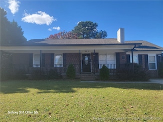 104 Stonewall St, Raeford, NC 28376