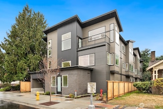 117 Wells Ave S Unit D (R), Renton, WA 98057