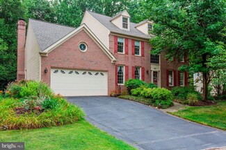 9102 Autumn Oak Ct, Fairfax Station, VA 22039