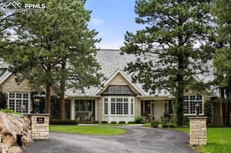104 Marland Rd S, Colorado Springs, CO 80906