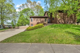 433 Herbert Rd, Akron, OH 44312