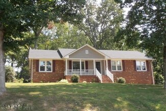 317 Chestnut St, Pearisburg, VA 24134
