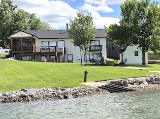 566 Lake Viking Terrace, Gallatin, MO 64640