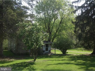 359 Long Ln, Oley, PA 19547