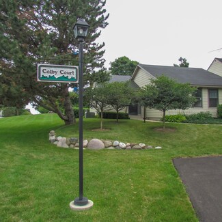 701 Colby Ct Unit 701, Gurnee, IL 60031