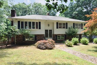 164 Rocky Hill Rd, North Scituate, RI 02857