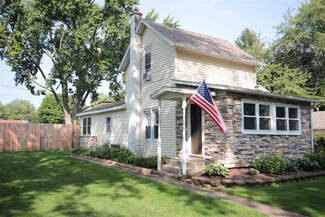 321 S Park St, Wakarusa, IN 46573