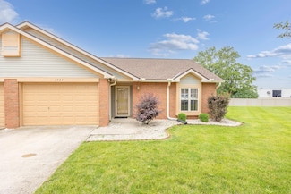 1534 Cross Pointe Cir, Bellefontaine, OH 43311