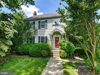 326 Saint Dunstans Rd, Baltimore, MD 21212